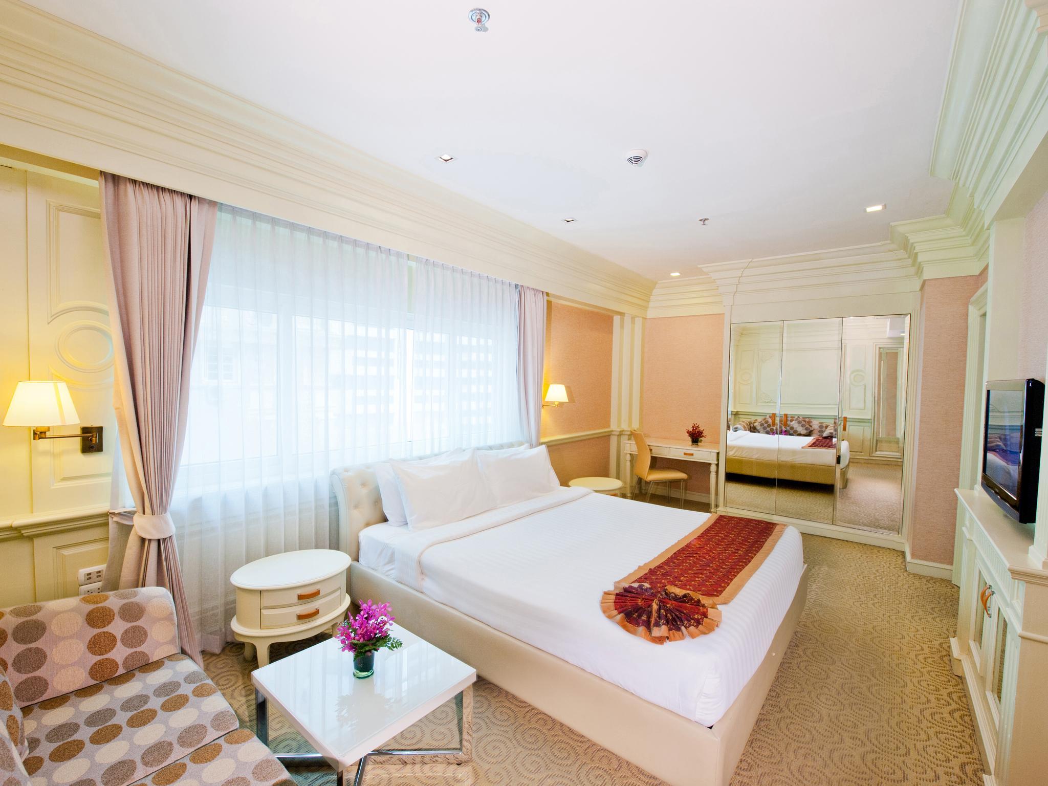Kingston Suites Bangkok Ngoại thất bức ảnh
