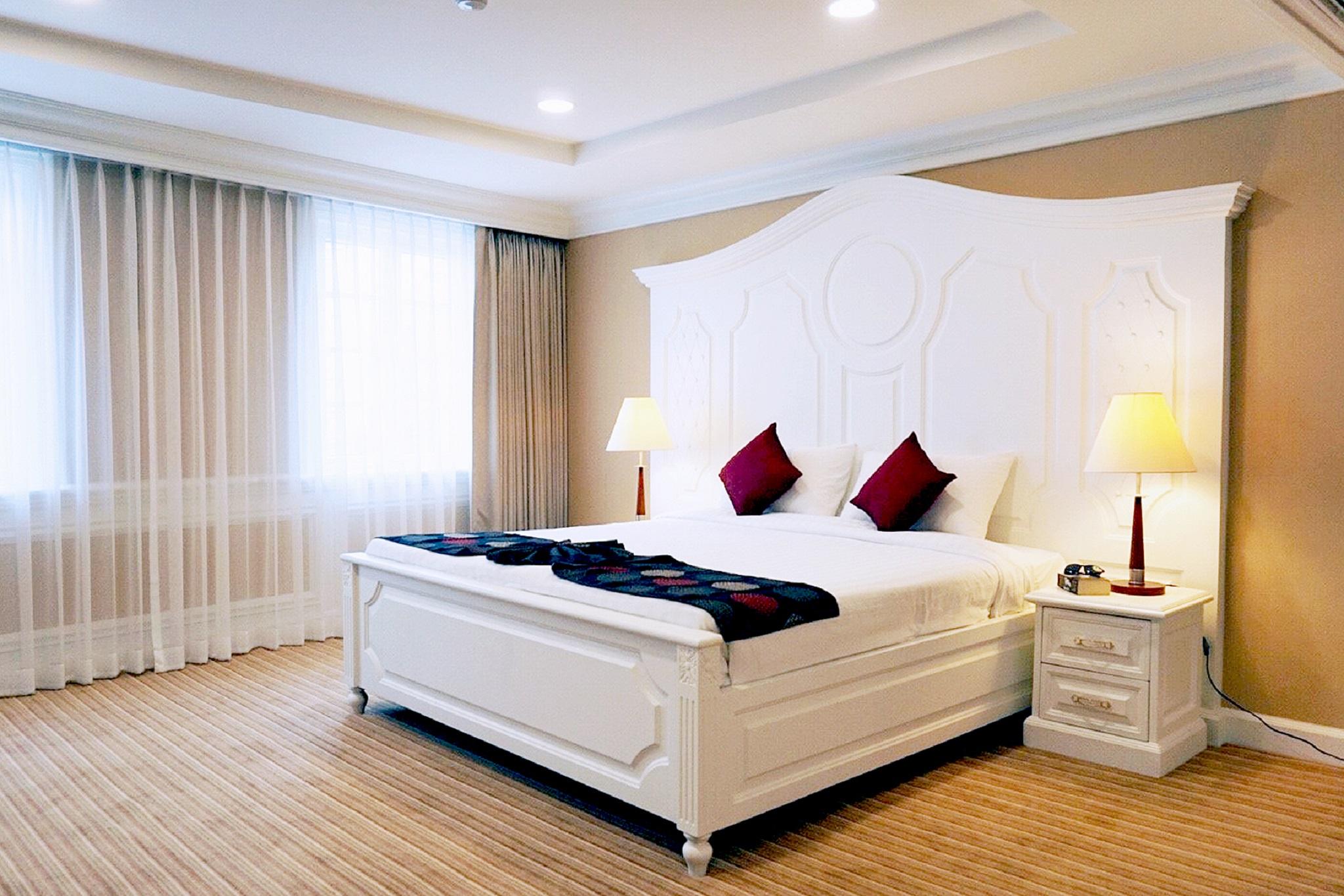 Kingston Suites Bangkok Ngoại thất bức ảnh
