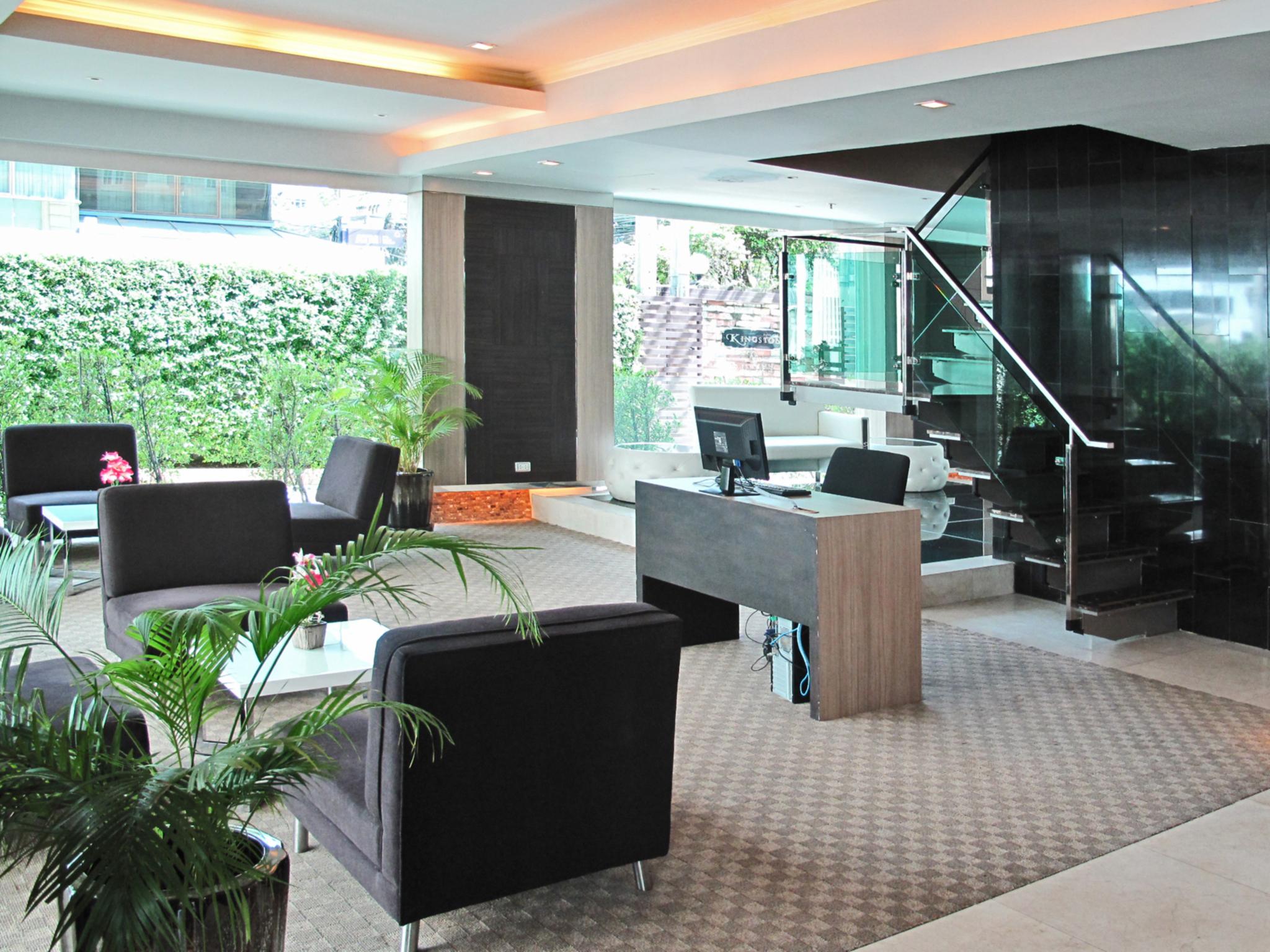 Kingston Suites Bangkok Ngoại thất bức ảnh